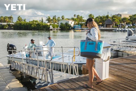 YETI Camino Carryall 35
