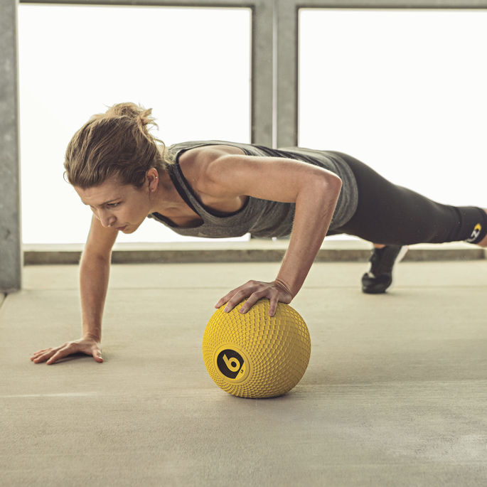 SKLZ 6LB MED BALL