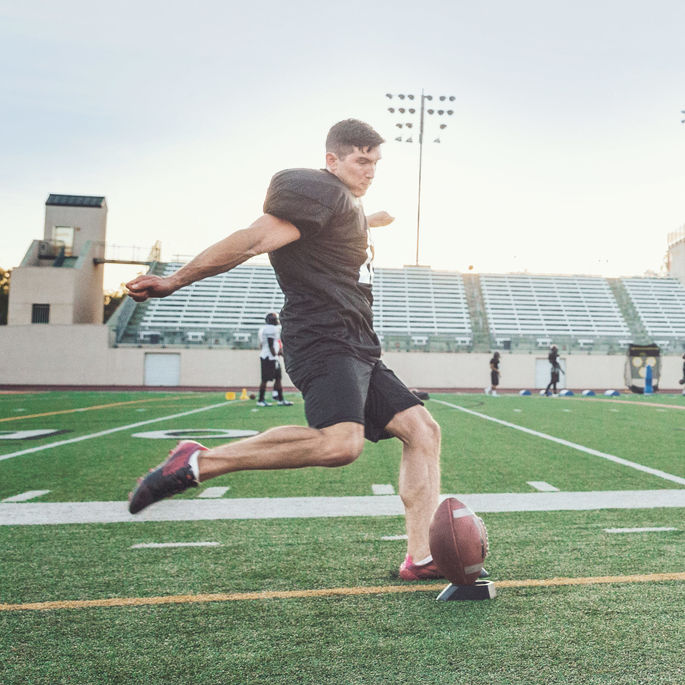 SKLZ UNIVERSAL KICKING TEE